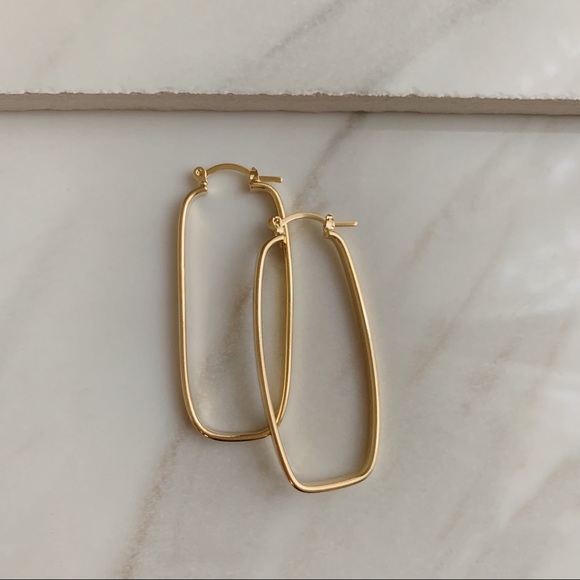 Flat Oval Hoops | 18k Gold Filled - Picture 2 of 6